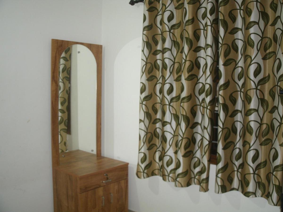 Jacaranda Holiday Home Коччи Экстерьер фото
