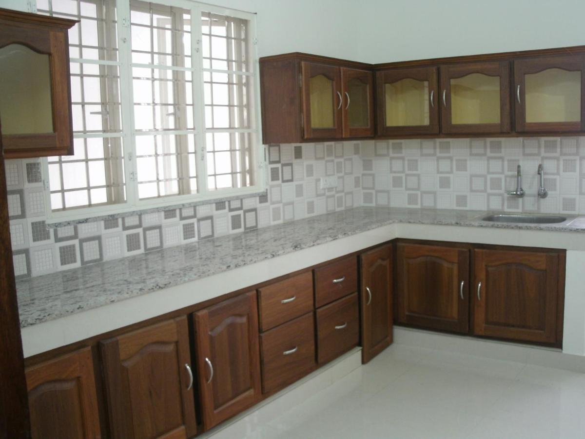 Jacaranda Holiday Home Коччи Экстерьер фото